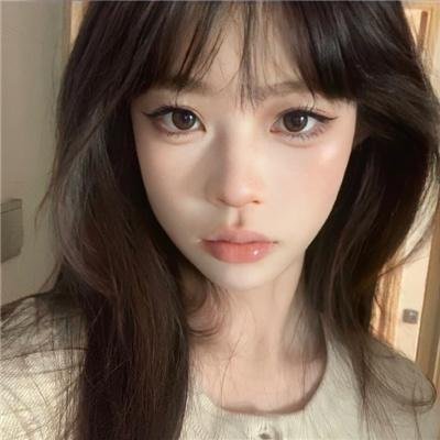 小资女孩向前冲